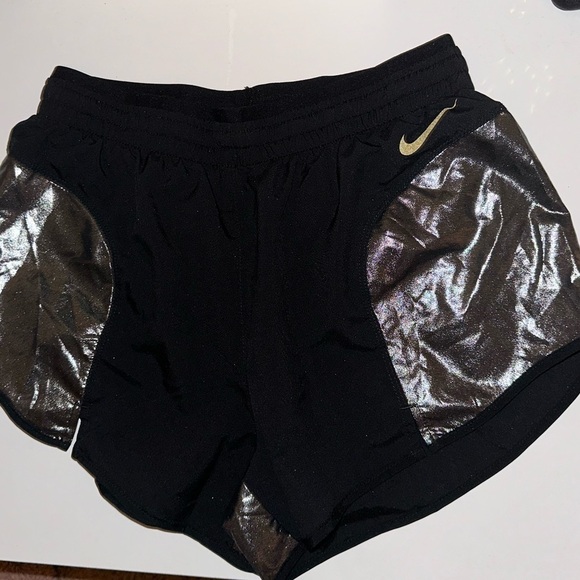 NWT Nike women’s drifit flex black and silver lined drawstring running shorts XS - Picture 2 of 12
